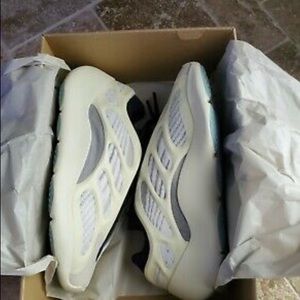 Yeezys 700